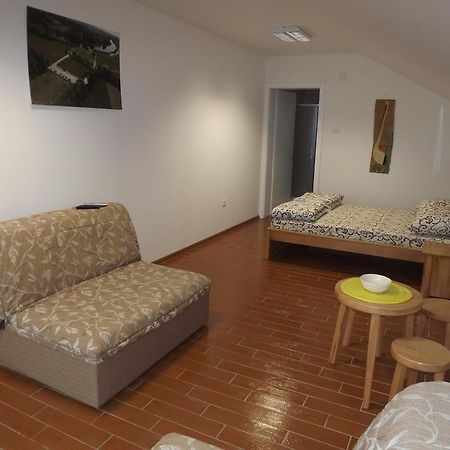 Guest House Zasavica Exterior foto